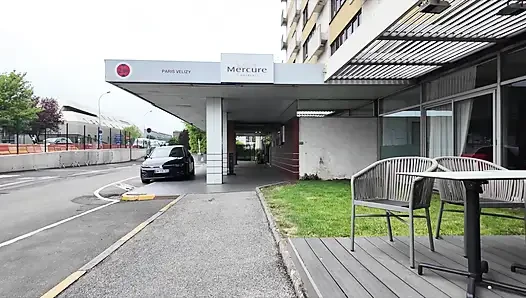 I love it when it burns, my owner loves to play with me (part 1)