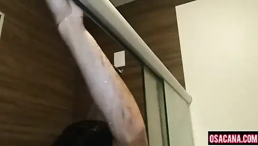 Arkadaşımın sıcak bir genç kızı yediğini çektim