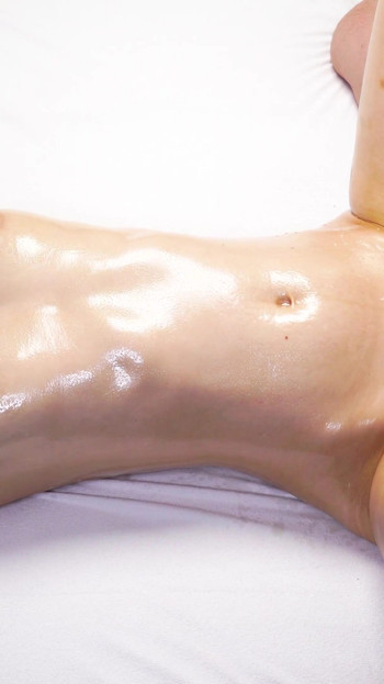 Jaw-dropping moment from "Squirting fountain during oil massage"
