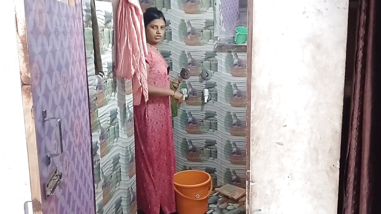 Stiefschwester beim porno-schauen von stiefbruer desi Hindi MMS erwischt, lokale desi schöne stiefschwester hindi geschichte Sexvideo Xxxx