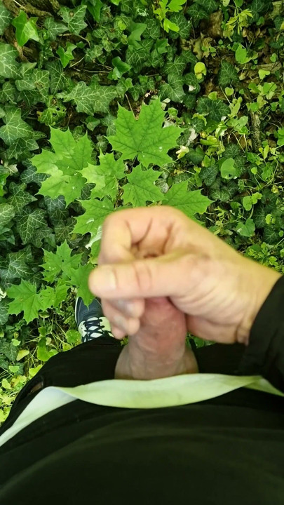 Wixxing in the forest 💦 | Clip 1