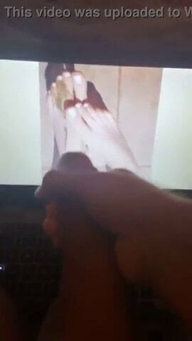 Cum Tribute 01