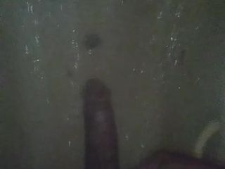 Zabawa pod prysznicem