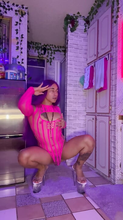 Truskawkowy Shortcake Striptiz Dance