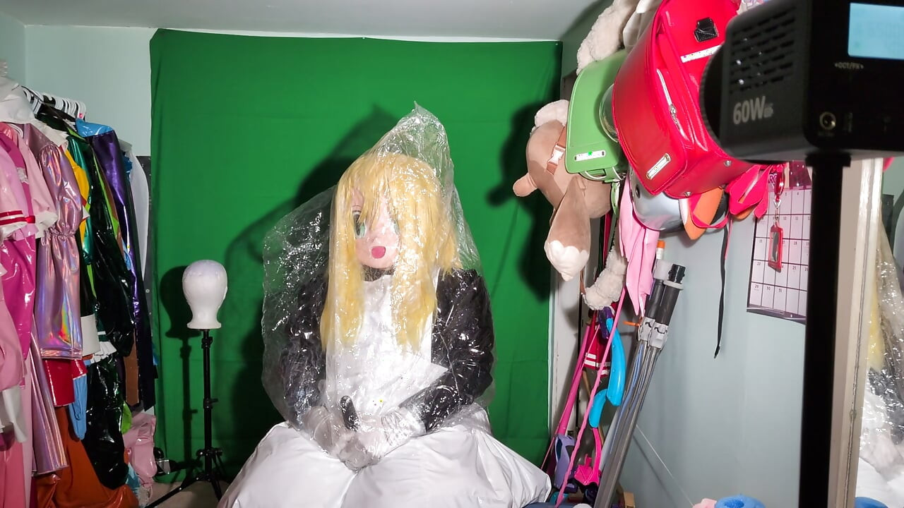 Kigurumi meid diverse ademspelspelletjes met tassen
