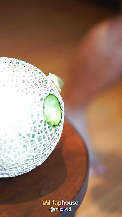 Neuk Melon in het hotel.