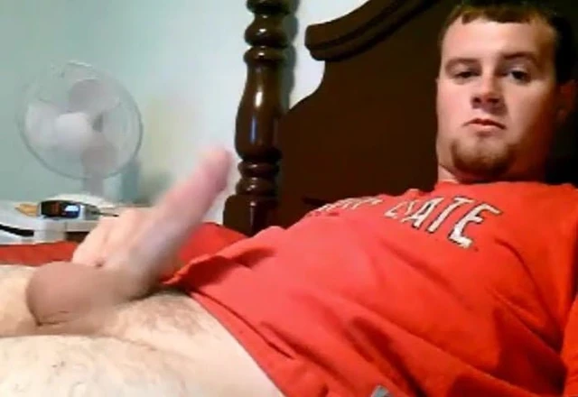 Sexy dude with huge cock