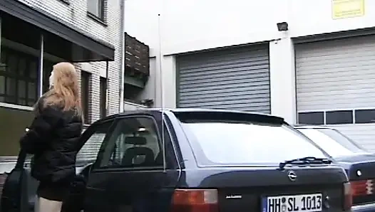 Ateşli Alman gençler parmaklıyor ve yarak emiyor nostaljik film