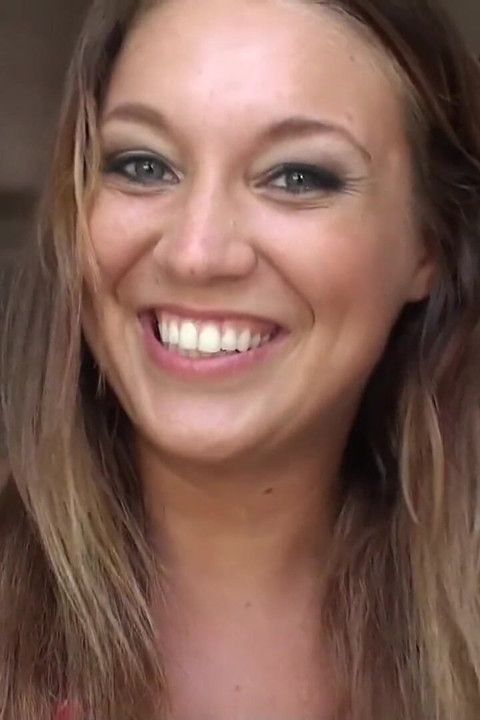 Pervers on Patrol - kleiner arsch Stacey Hopkins Fällt auf einen schwanz Nach Vouyer Mirko s beim bräunen im freien