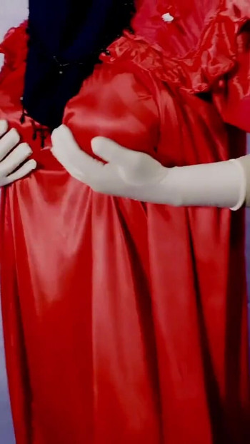 Indijska zgodna prelepa Bhabhi ima seks otvoreno u svojoj sobi | Klip 1