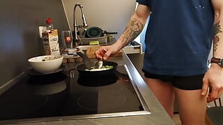 A great morning makes breakfast and comes to the kitchen countertop