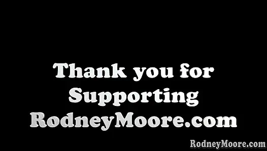 Büyük memeler ve ateşli meme işi ile sikişiyor