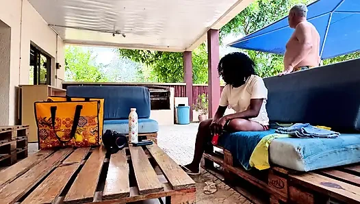 Nass, wild und unschuldig handeln