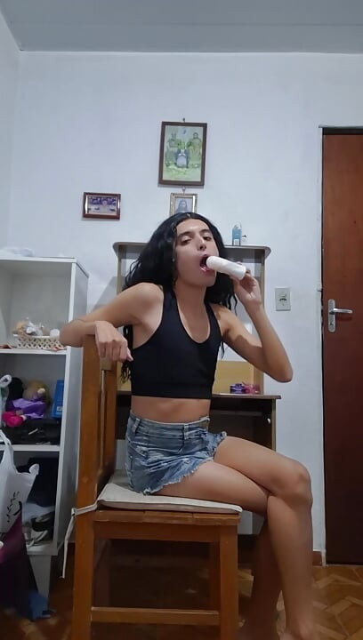Beautiful shemale sucking deodorant with saliva