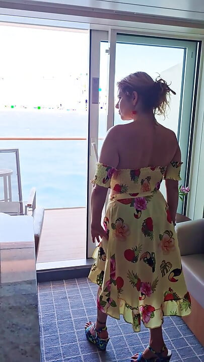 VOYEUR Mommy showing her BIG TITS on her Cruise Ship Balcony after Stripping in her Cabin