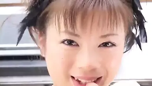 У японской ав-модели сперма во рту, после того как ее засадил засосанный