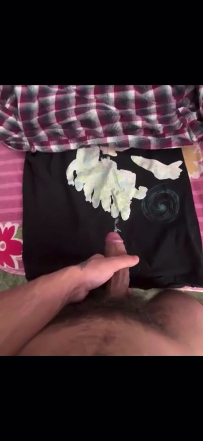 Crot sperma banyak banget yang penuh dengan kekayaan