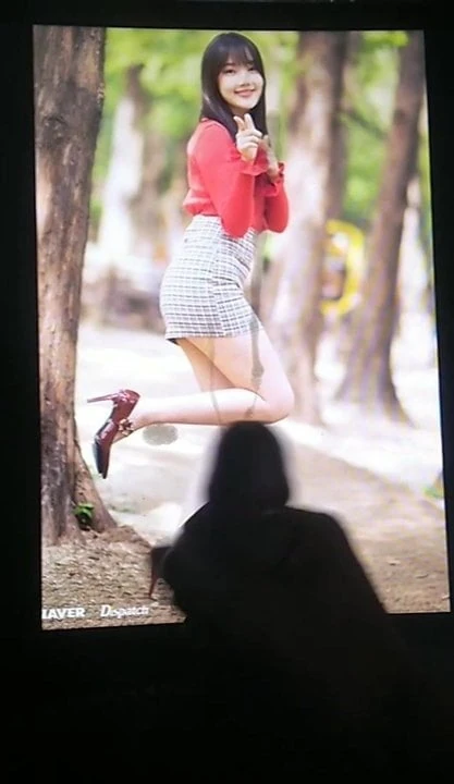 Gfriend Yerin legs cum tribute