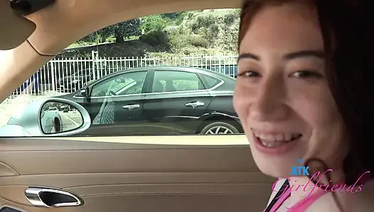 Ava davis nyepong kontol sebelum dientot habis-habisan sampai dicrot di dalam