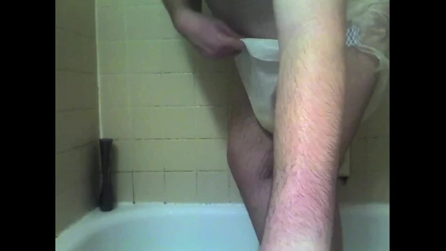 I like to wear diapers