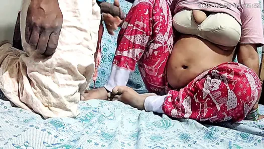 Seks dokter dan perawat India di rumah sakit 2865