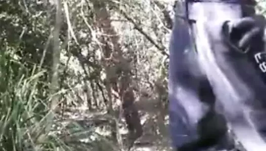 Yürüyüş okşayarak ve benim azgın horoz pompalama bugün açık havada