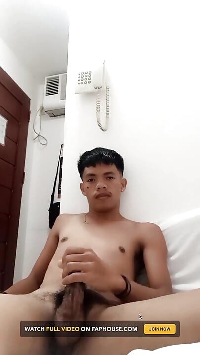 Stepdaddy’s Hot Twink Jerks off While Begging for Cum
