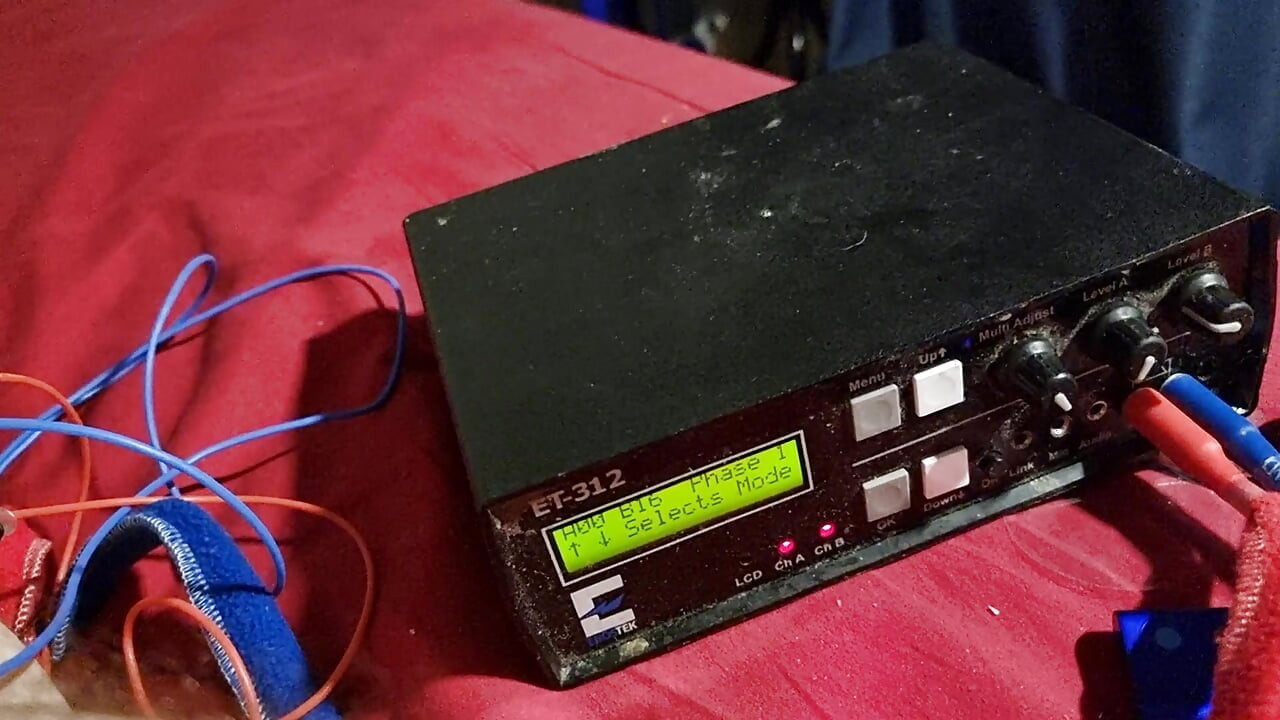 Et312 estim electrified acorn that runs away