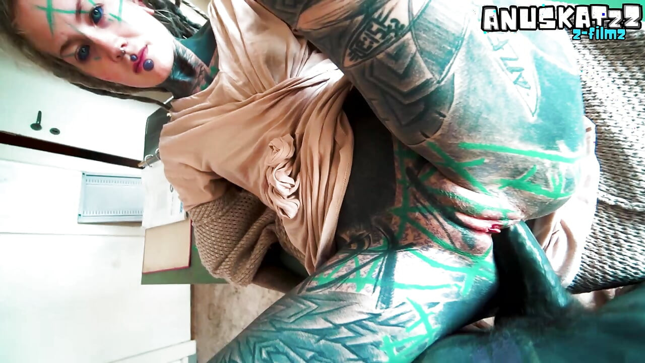 Intenso sesso pov in un edificio abbandonato - orgasmi femminili multipli