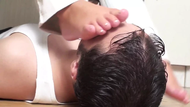 Feet smelling on the floor