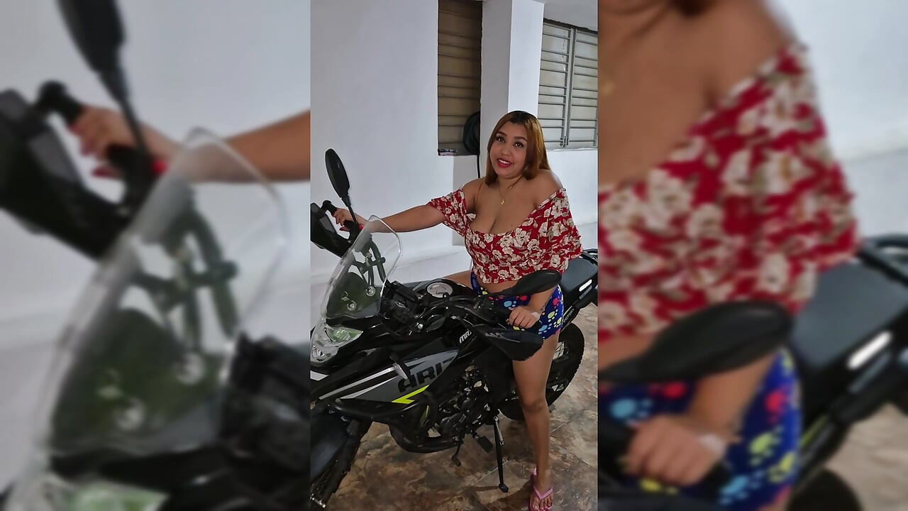 ถ้าคุณสอนให้ฉันขี่มอเตอร์ไซค์ ฉันให้ตูดฉัน... สหรัฐอเมริกา - อเมริกัน