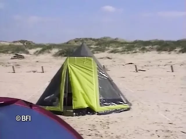 Xkiss - Mc been on the beach, part 1