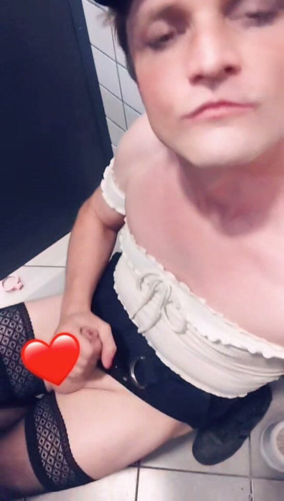 Trans Lachociąg otoyol kenarındaki kovada sönüyor