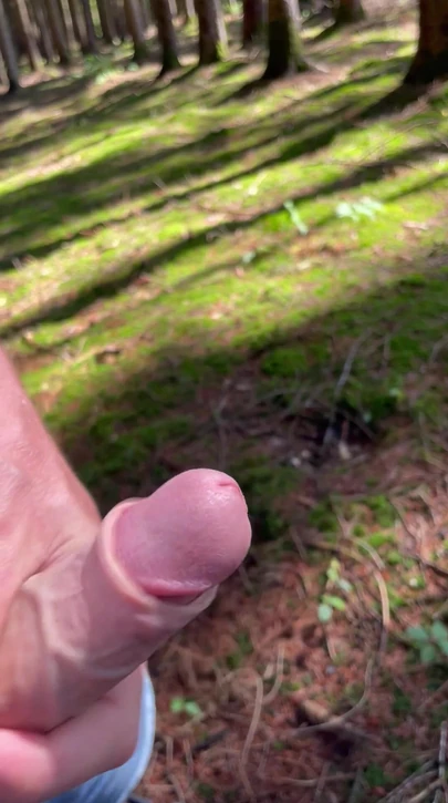 Im Wald Spermaspiel