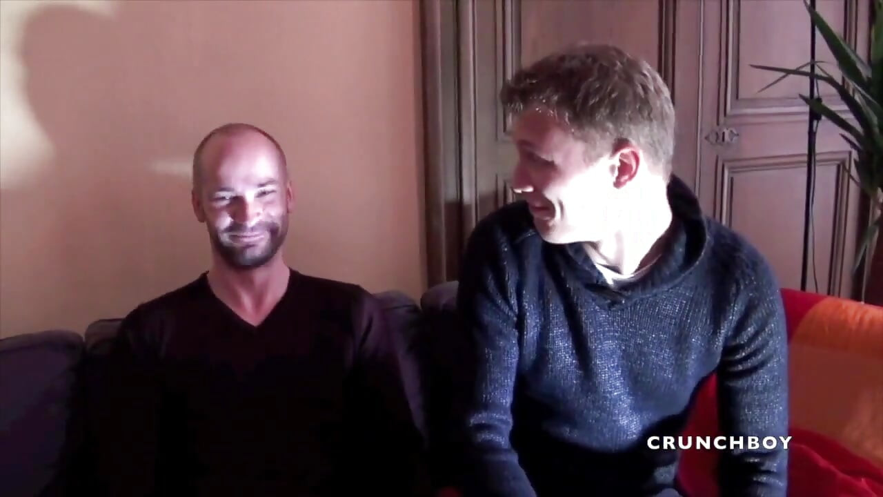 Kriss fucked by the sexy top blond Kameron Frost