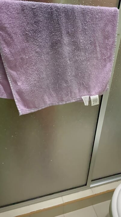 squirts in de badkamer, houdt van de Mexicaan