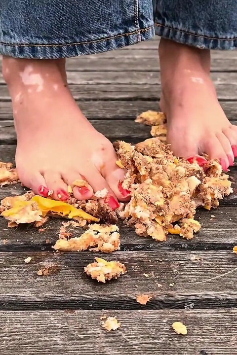 Menghancurkan Hamburger