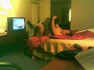 호텔 방에서 흑인 애인과 섹스하는 백인 뚱뚱한 미녀