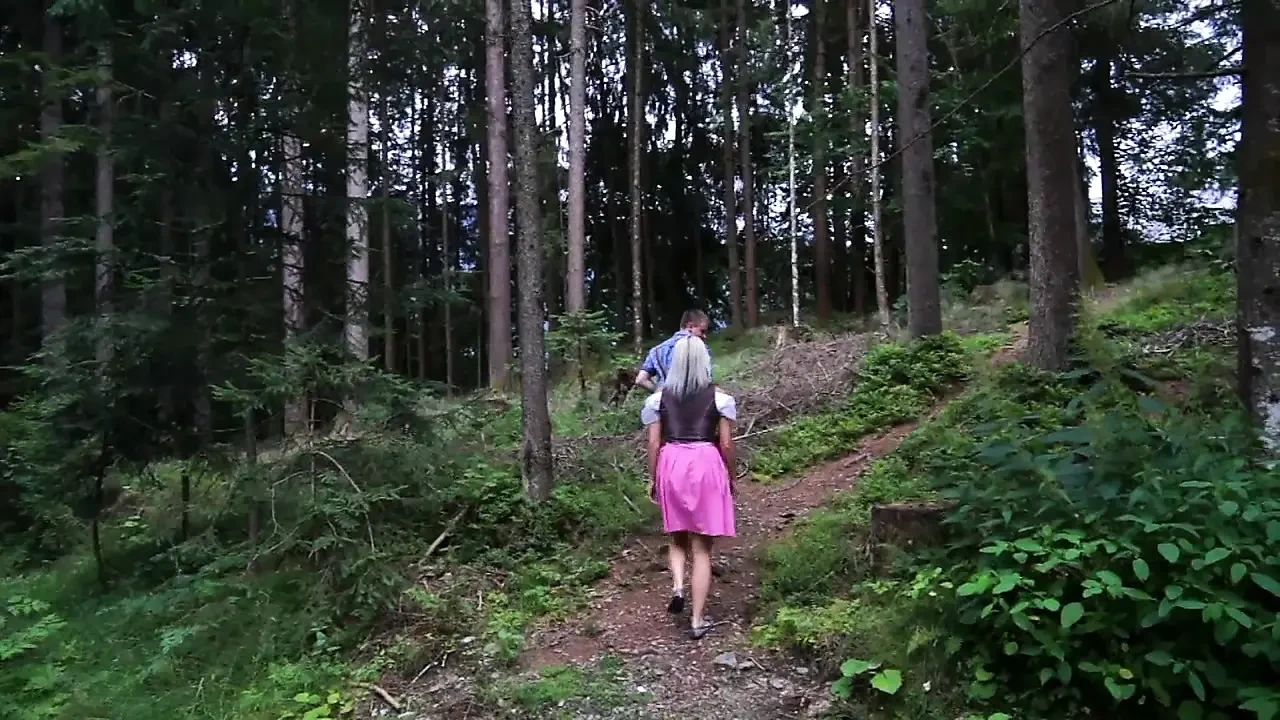 Sexy Busty MILF Fucked Outdoors and Cumshot in Mouth by Big Amateur Cock