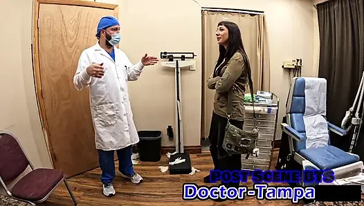 Dr Tampa - Selena Sativa's 1st Gyno Exam