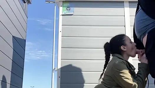 Франкфурт, над крышей сперма лицо, рот