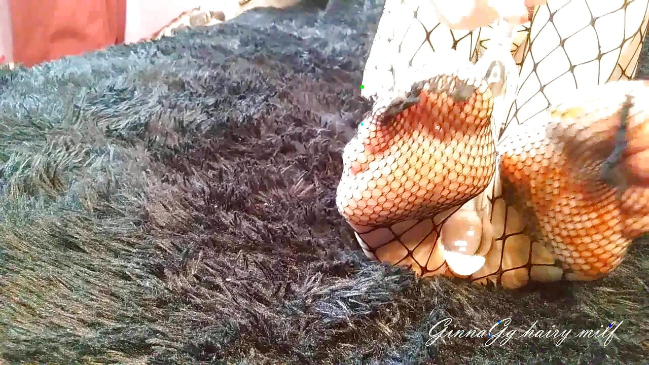Memek berbulu tante seksi rusia dicrot di dalam setelah dientot habis-habisan sampai dicrot di dalam