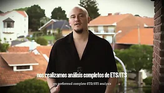 Wir wurden beim ficken im badezimmer mit Yaetriplex erwischt und aus der Bar getreten.