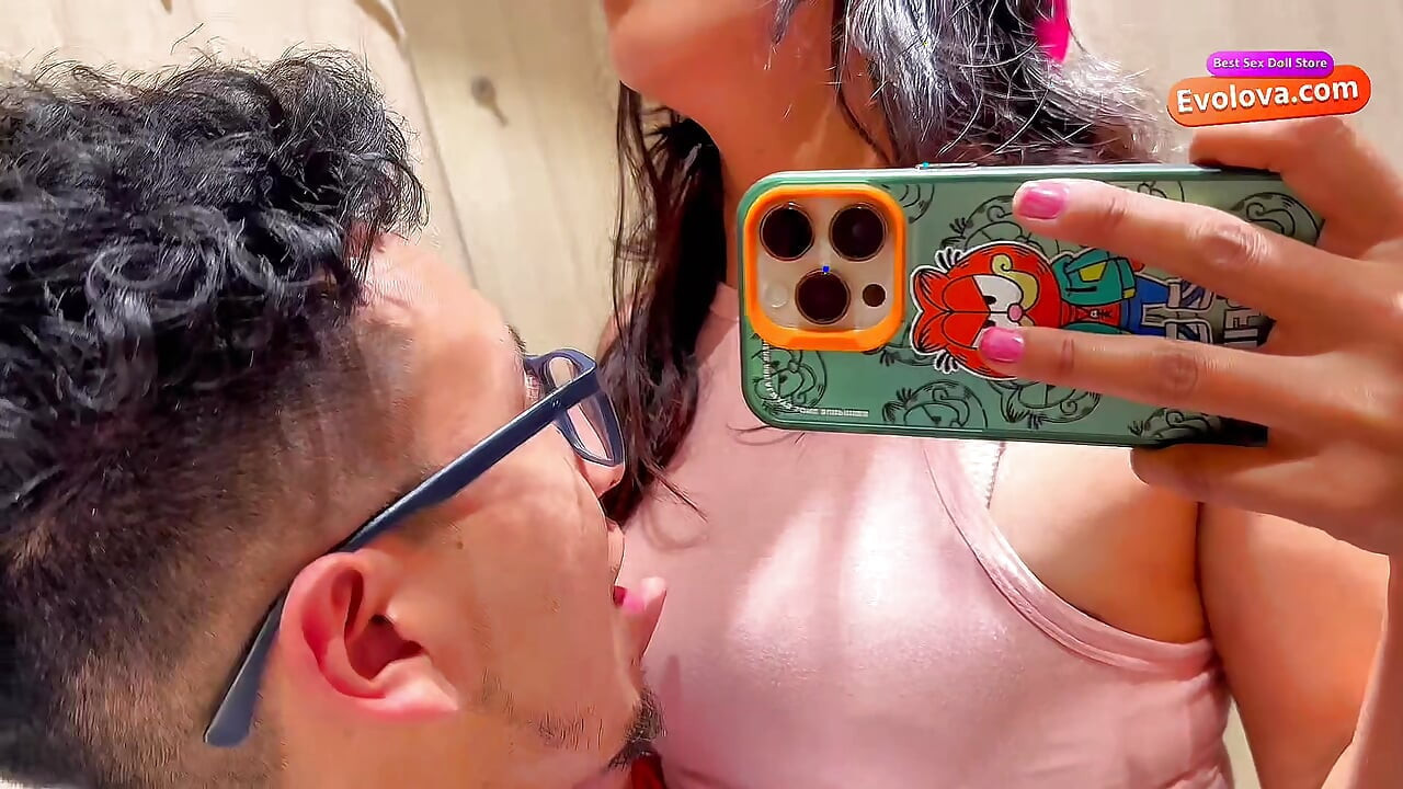 I take the moll shopping, I paid for everything fucking in the dressing room!