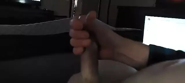 Acariciando meu pau