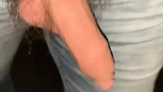 Gece geç saatlerde sikimle dışarı çıkıyorum