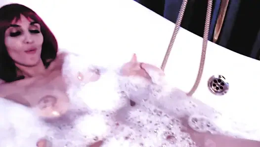 Время ванны для богини