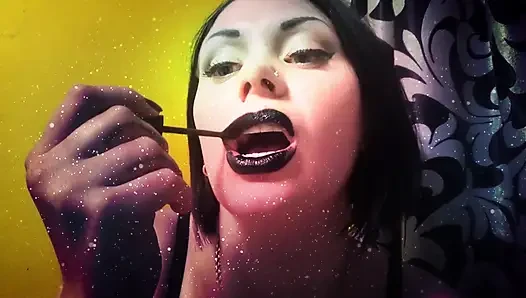 Penyihir dengan bibir hitam Perancis berciuman denganmu & menunggangimu