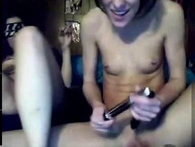 Amateur lesbians on webcam