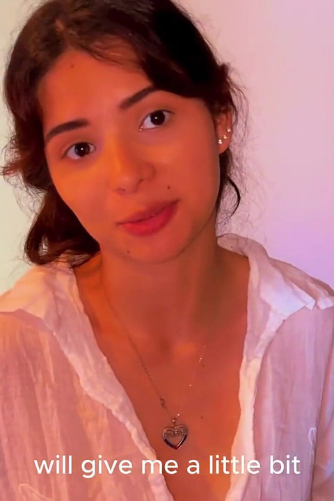 Ben ondan bir bardak şeker isterken komşum beni mutfakta sikiyor.